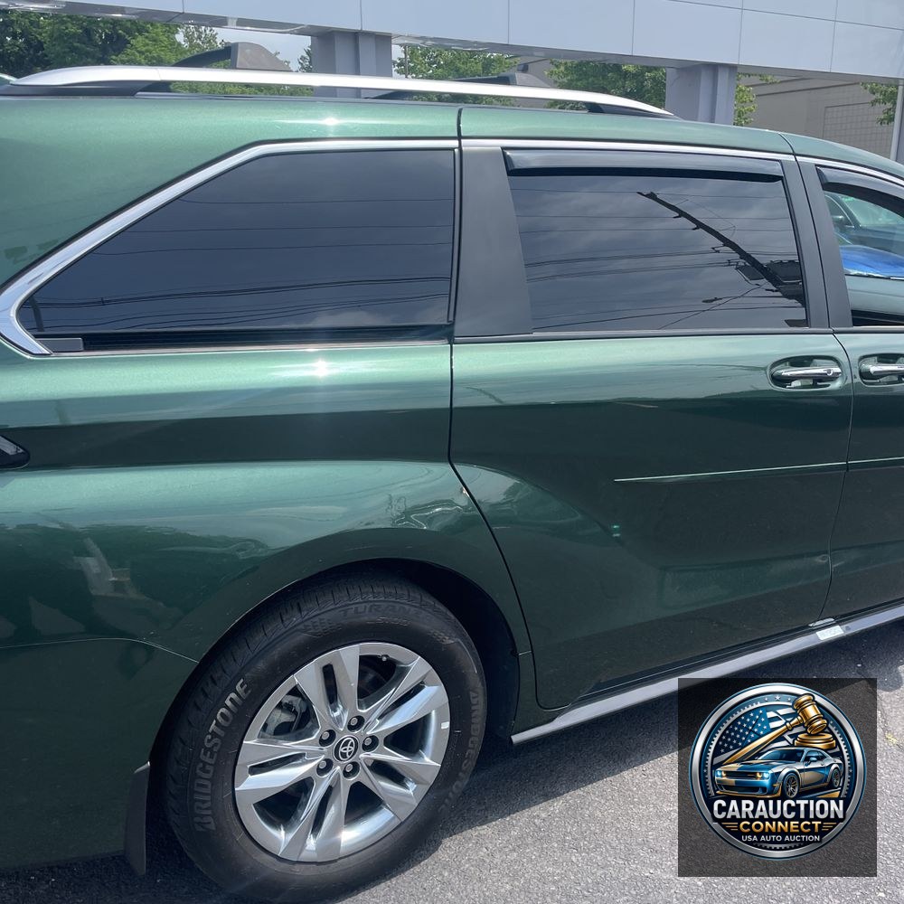 2023 Toyota Sienna Limited 7-Passenger
