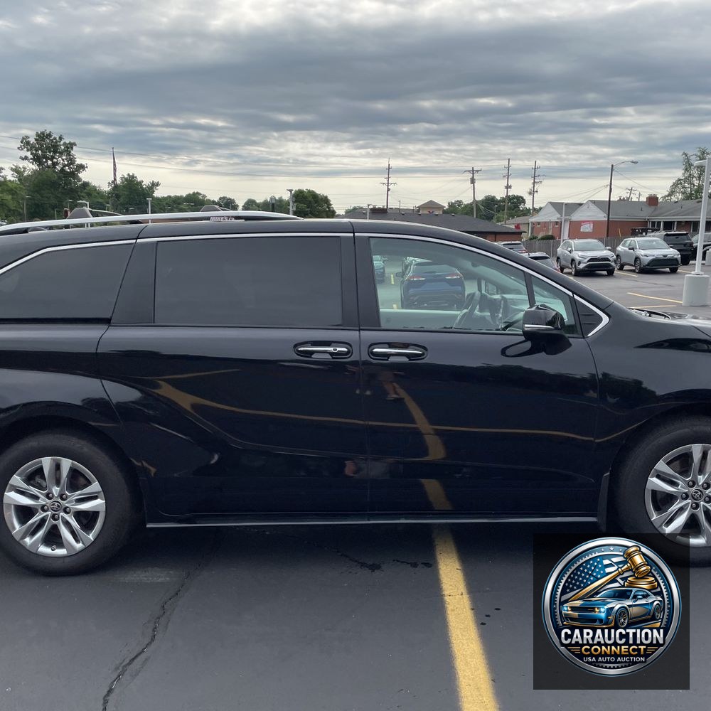 2022 Toyota Sienna Limited 7-Passenger