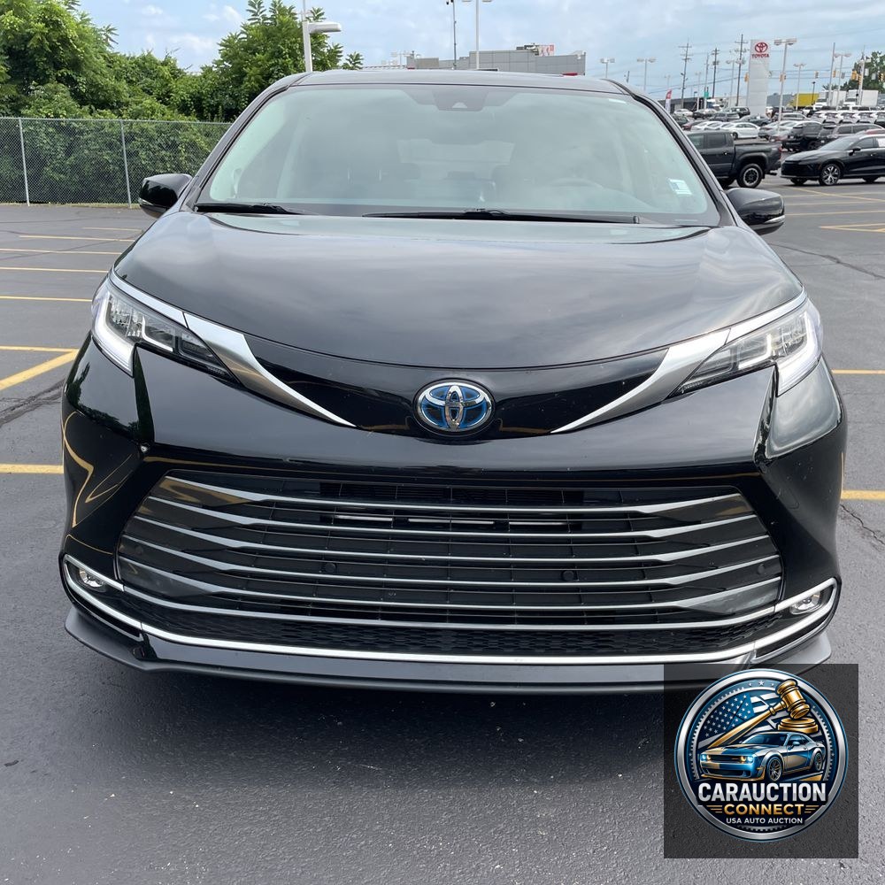 2022 Toyota Sienna Limited 7-Passenger