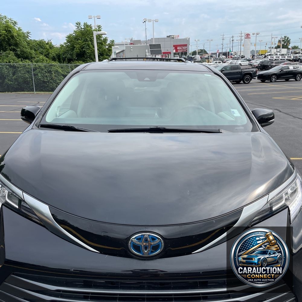 2022 Toyota Sienna Limited 7-Passenger