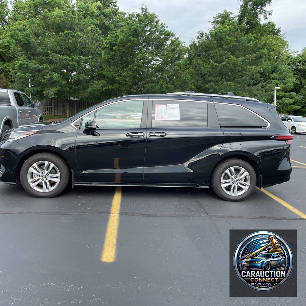 2022 Toyota Sienna Limited 7-Passenger