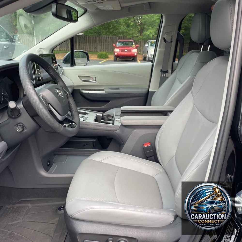 2022 Toyota Sienna Limited 7-Passenger