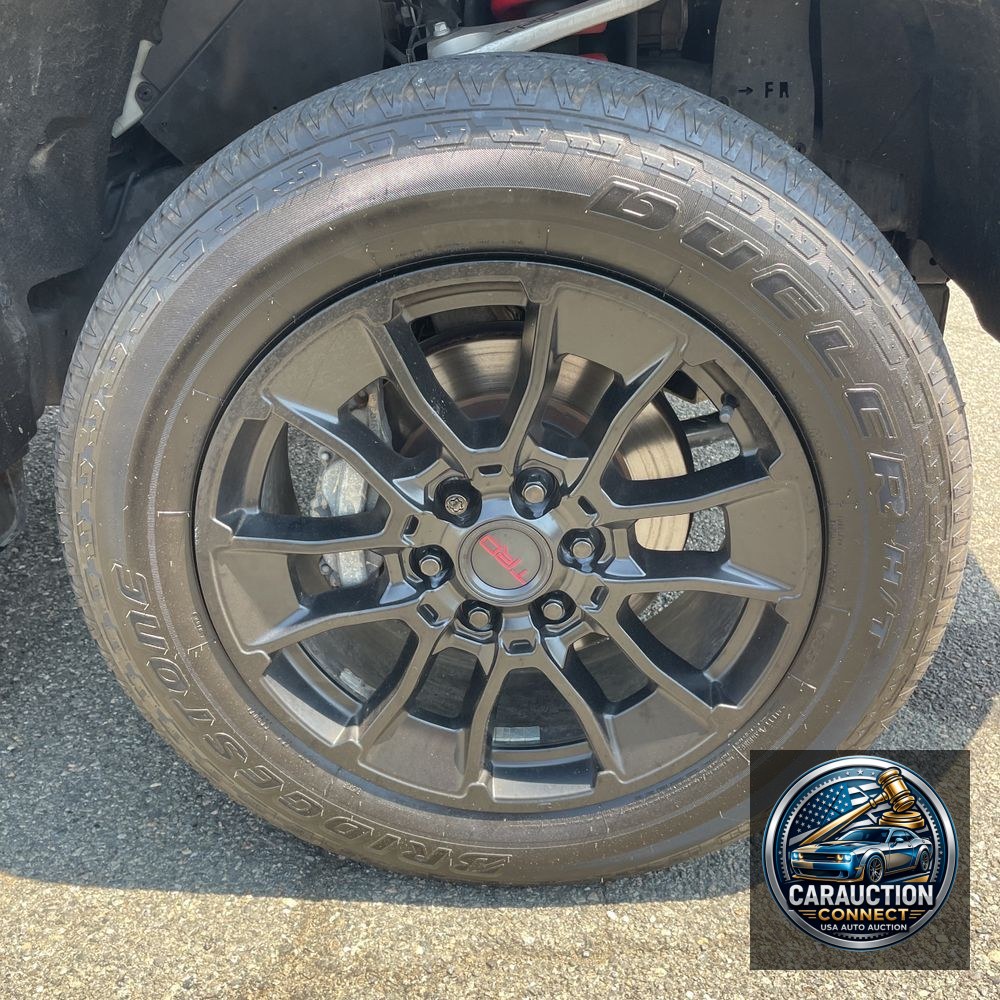 2023 Toyota Tundra Limited HV