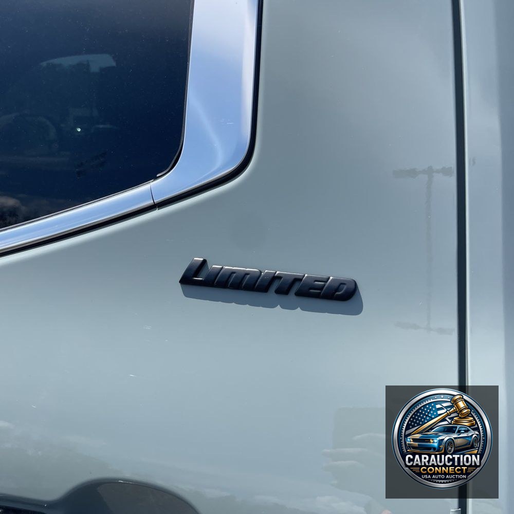2023 Toyota Tundra Limited HV