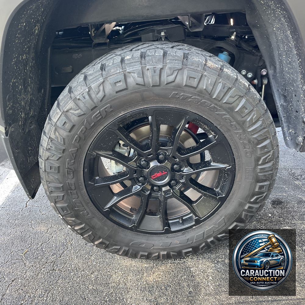 2023 Toyota Tundra Limited HV
