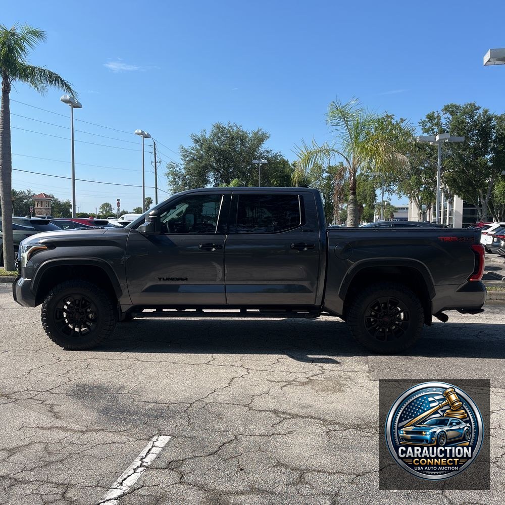 2023 Toyota Tundra Limited HV