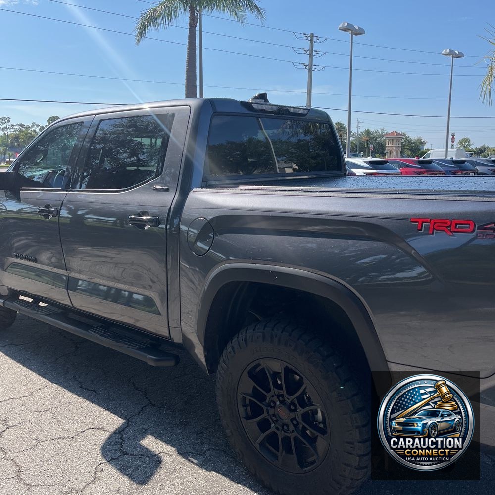 2023 Toyota Tundra Limited HV