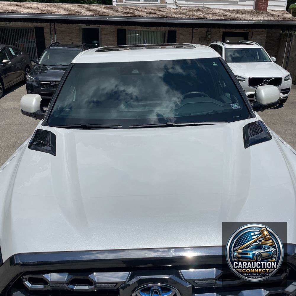2024 Toyota Tundra Platinum HV