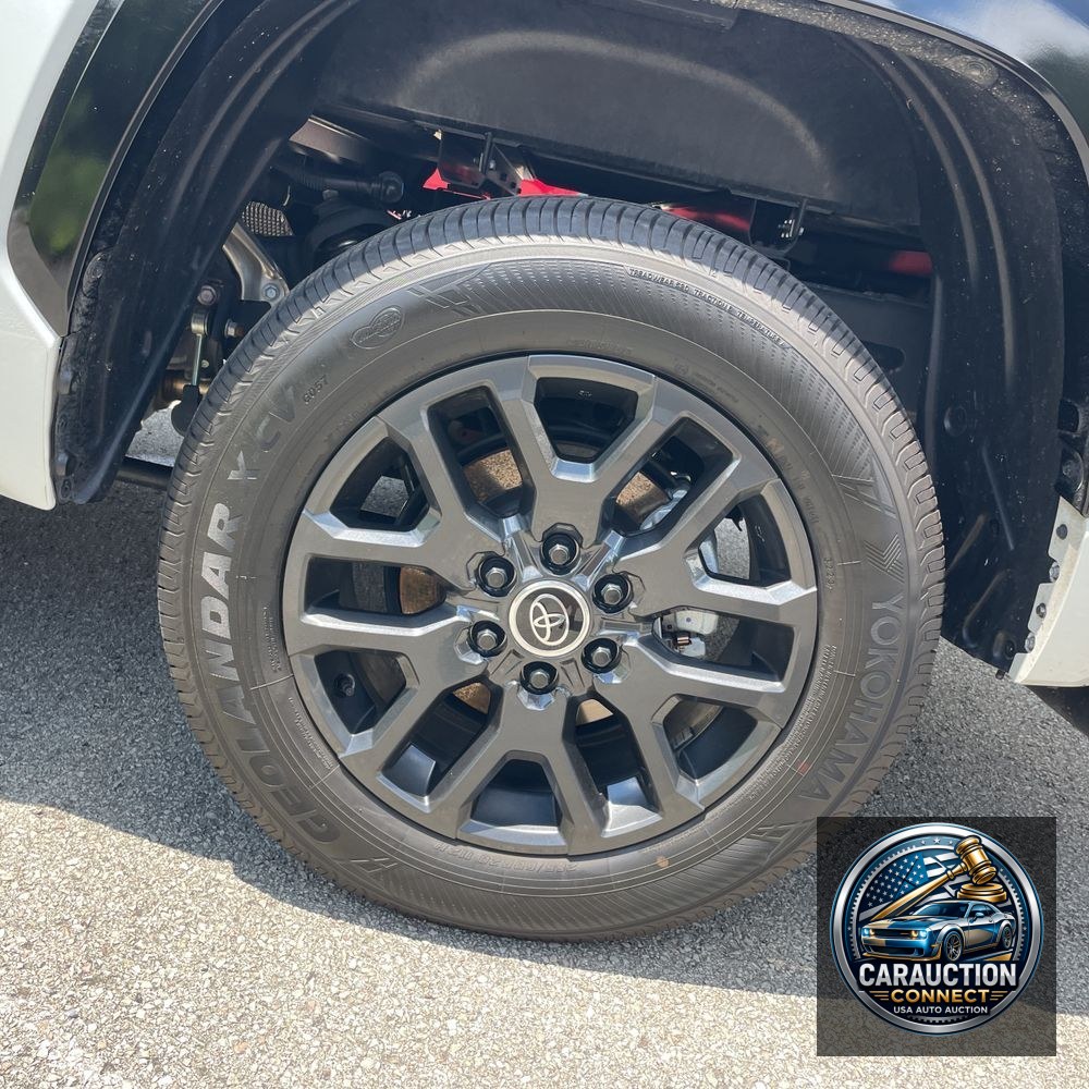 2024 Toyota Tundra Platinum HV
