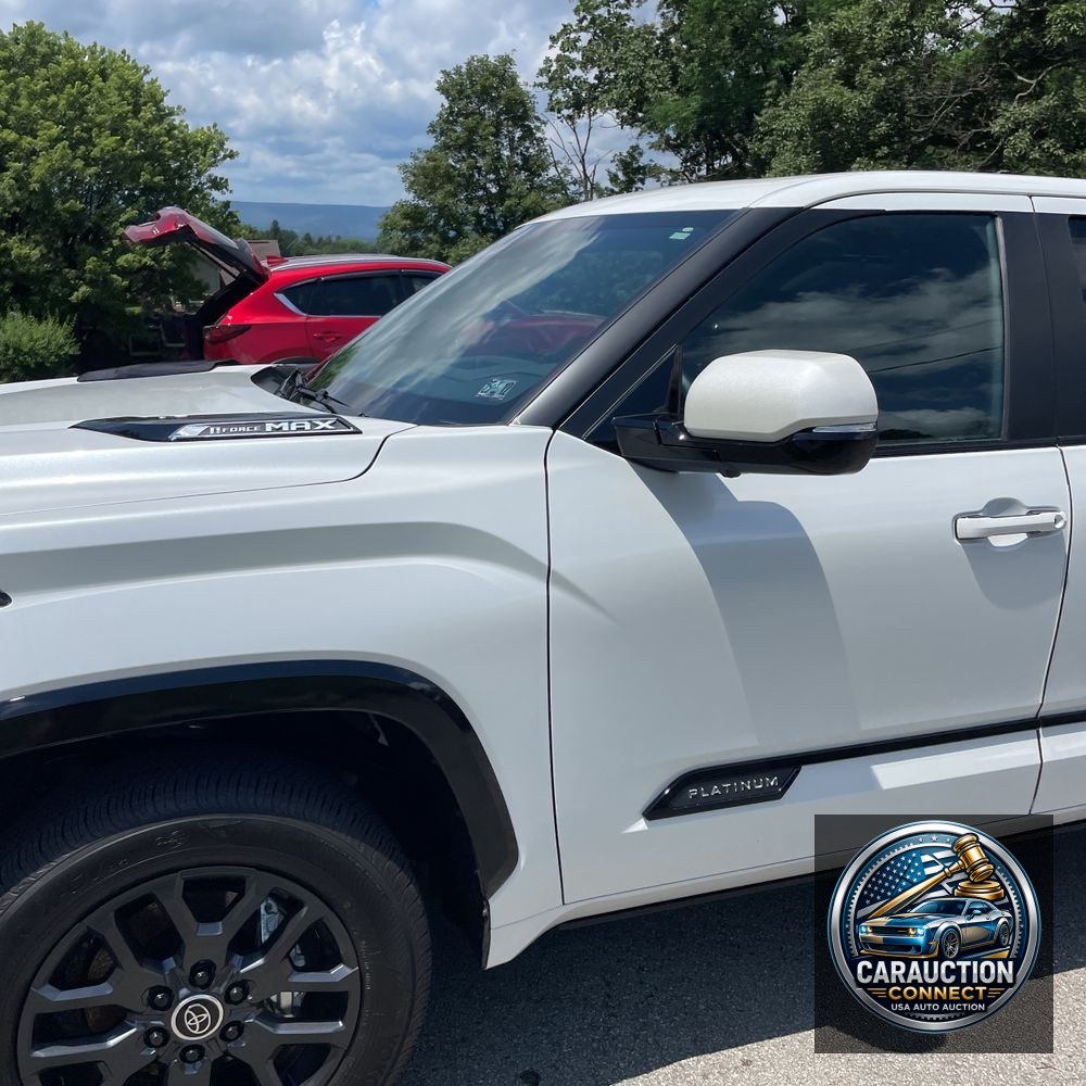 2024 Toyota Tundra Platinum HV