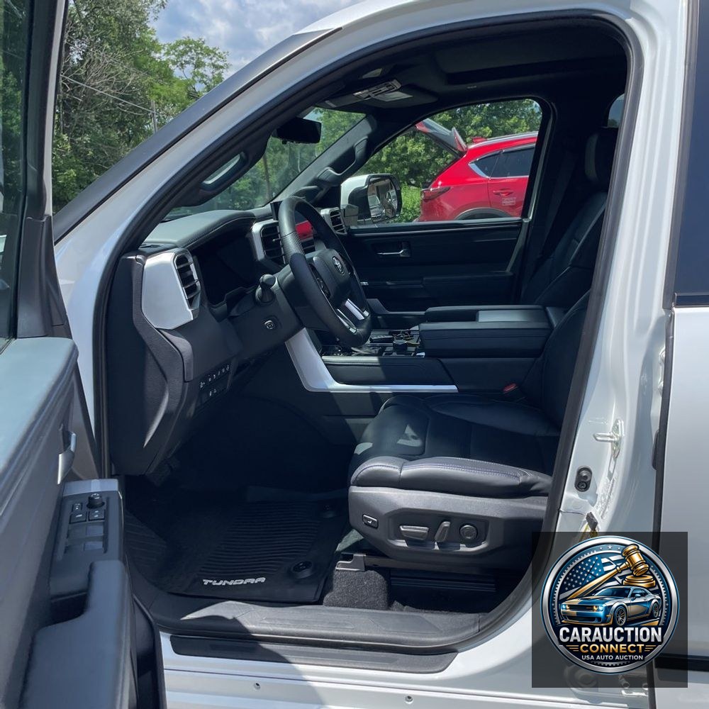 2024 Toyota Tundra Platinum HV