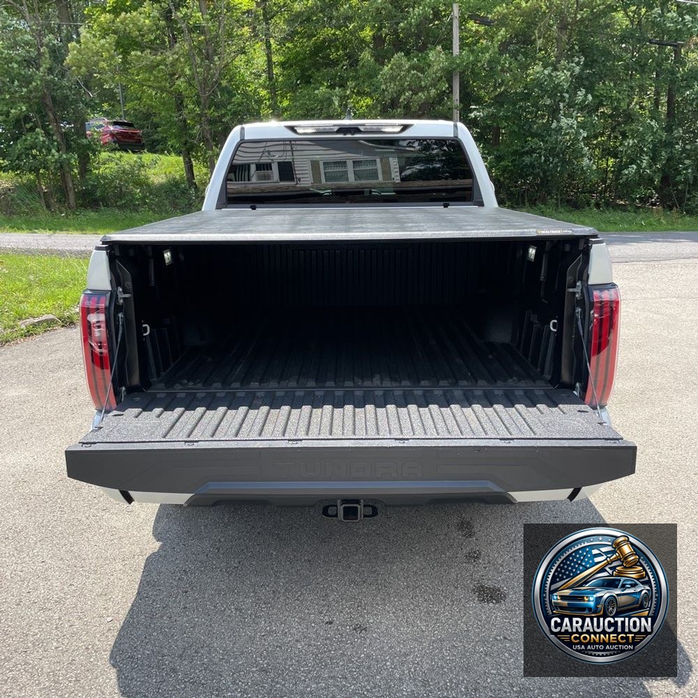 2024 Toyota Tundra Platinum HV
