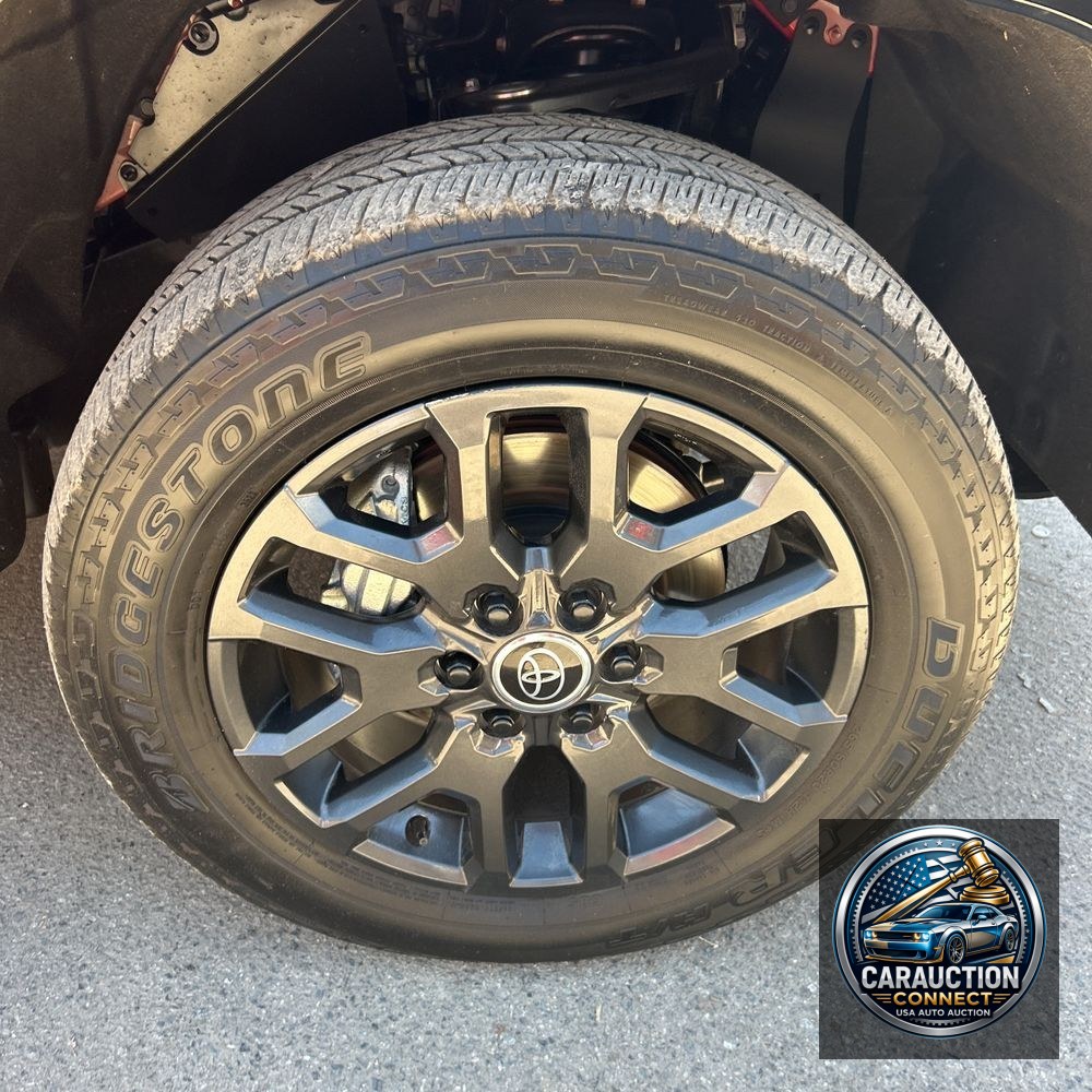 2024 Toyota Tundra Platinum HV