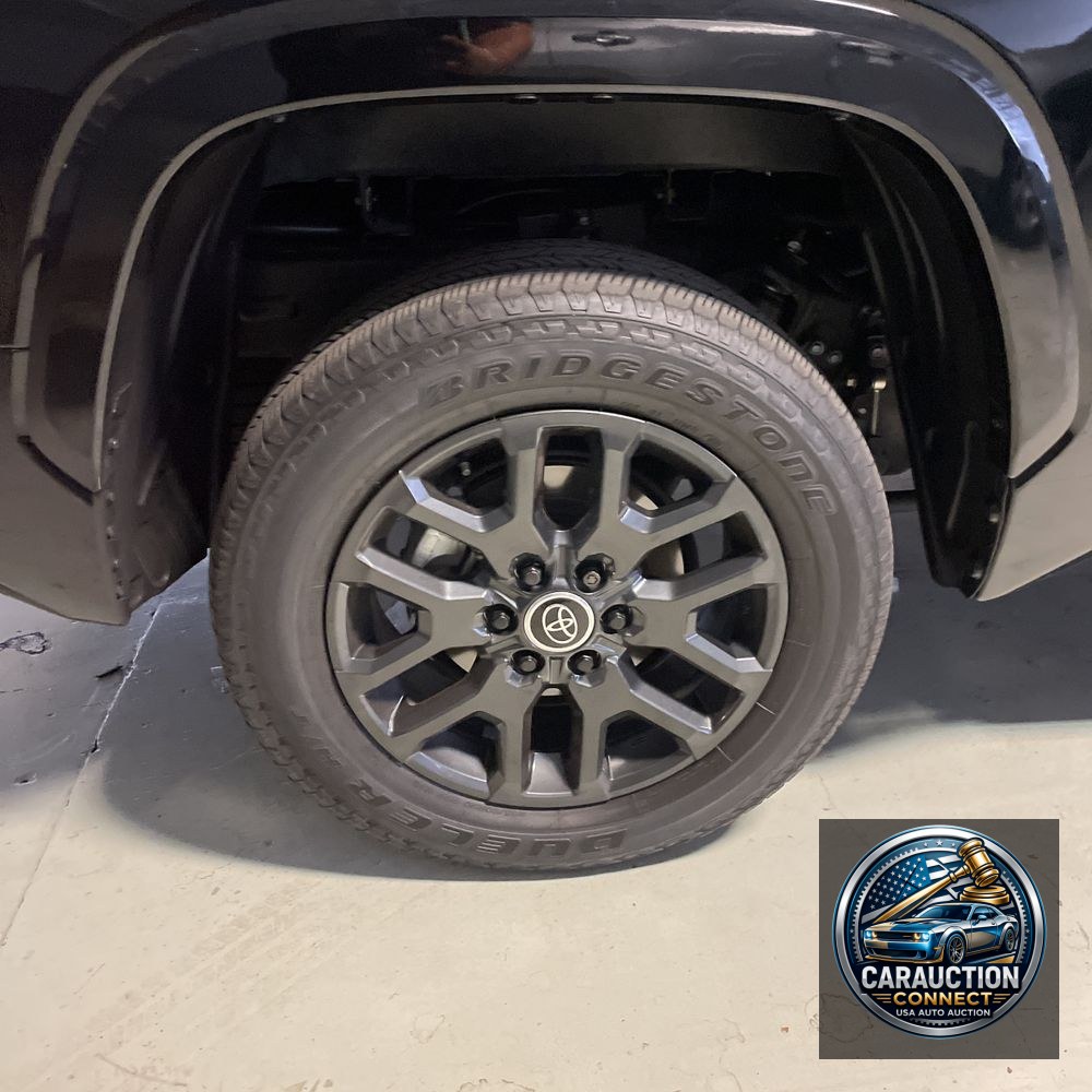 2024 Toyota Tundra Platinum HV