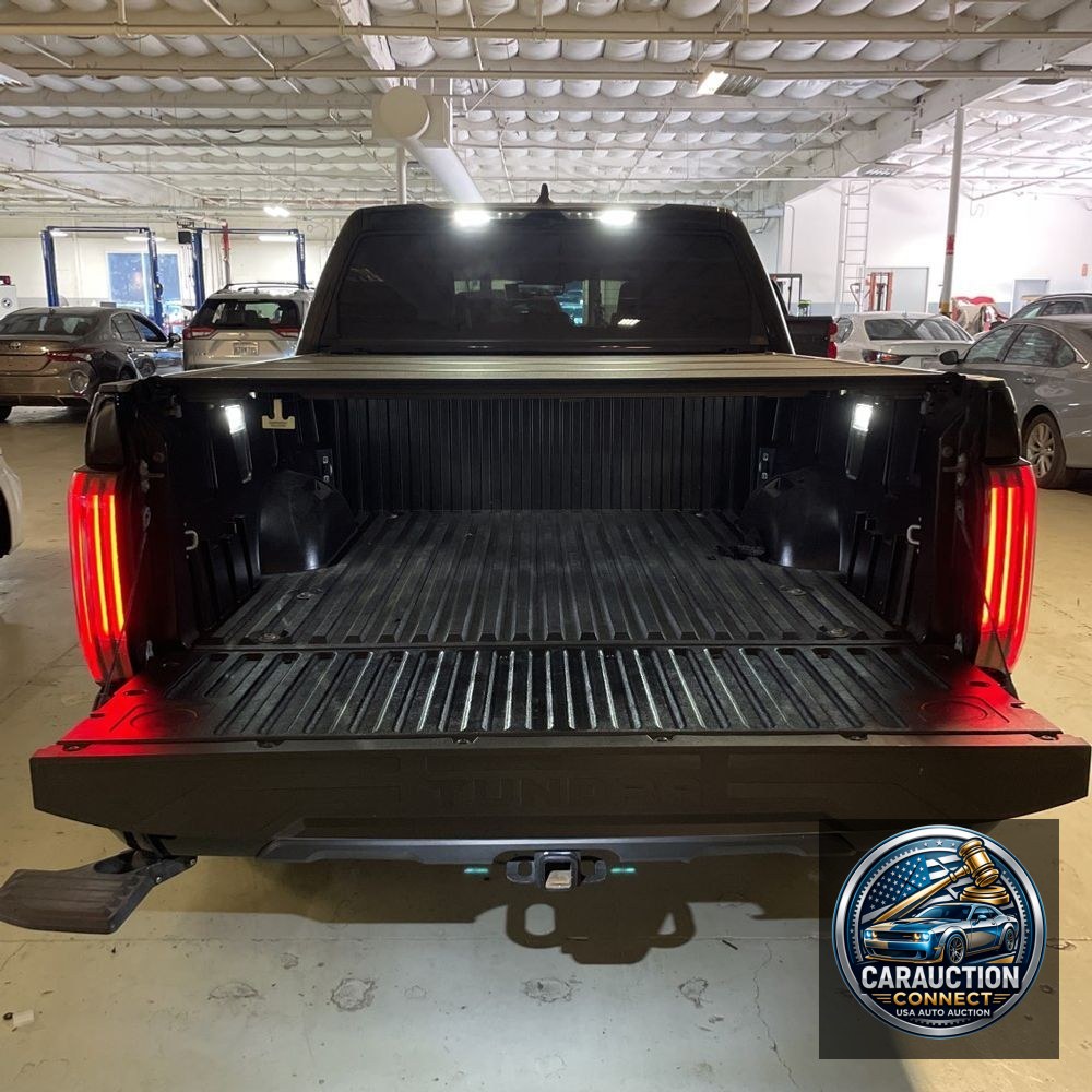 2024 Toyota Tundra Platinum HV