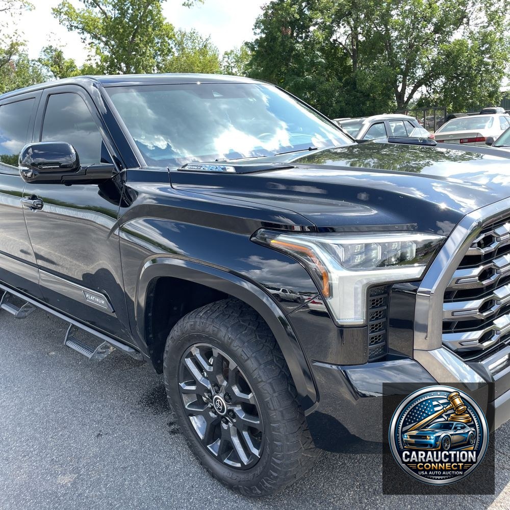2024 Toyota Tundra Platinum HV