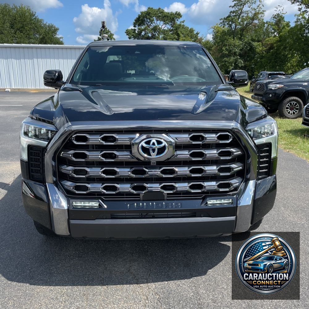 2024 Toyota Tundra Platinum HV
