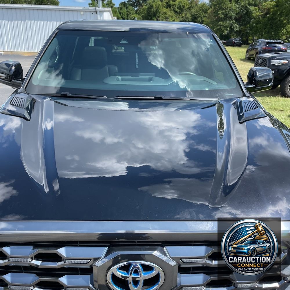 2024 Toyota Tundra Platinum HV