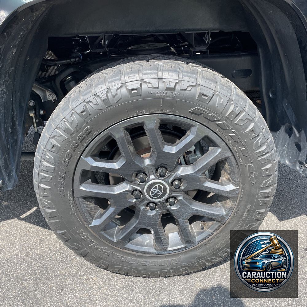 2024 Toyota Tundra Platinum HV