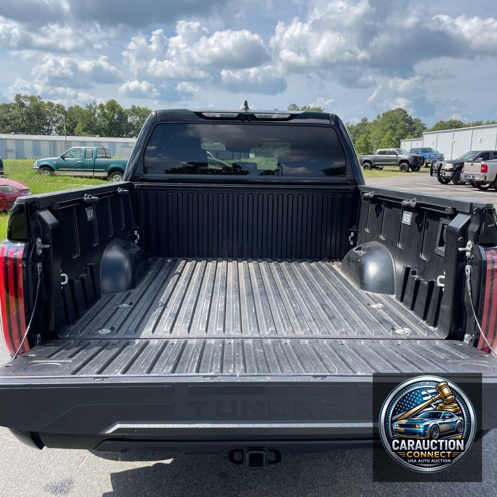 2024 Toyota Tundra Platinum HV