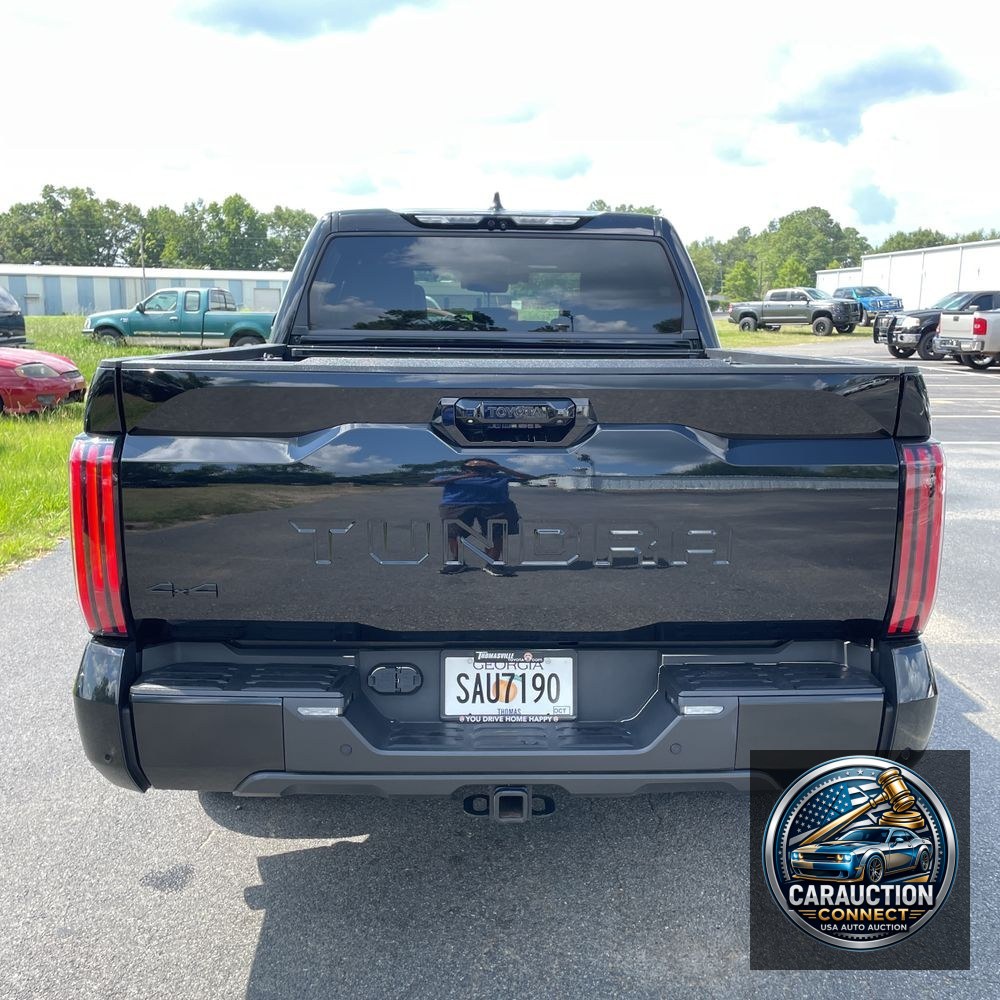 2024 Toyota Tundra Platinum HV
