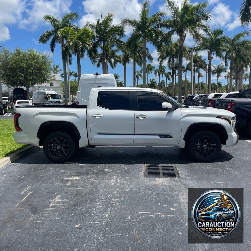 2024 Toyota Tundra Platinum HV