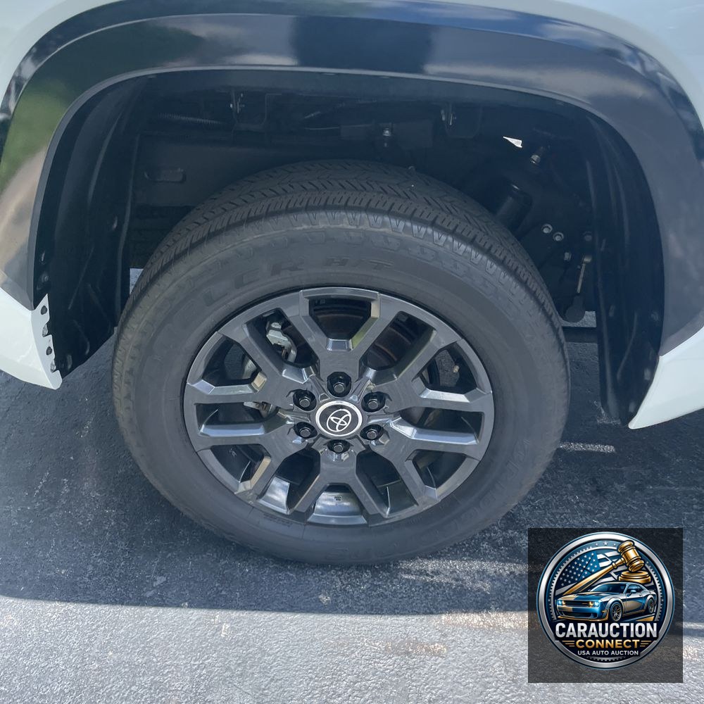 2024 Toyota Tundra Platinum HV