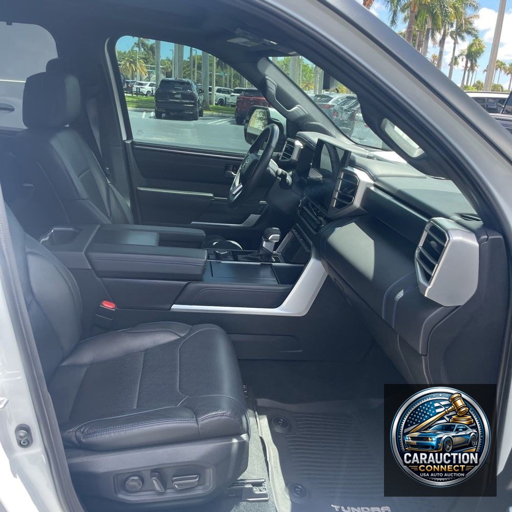 2024 Toyota Tundra Platinum HV