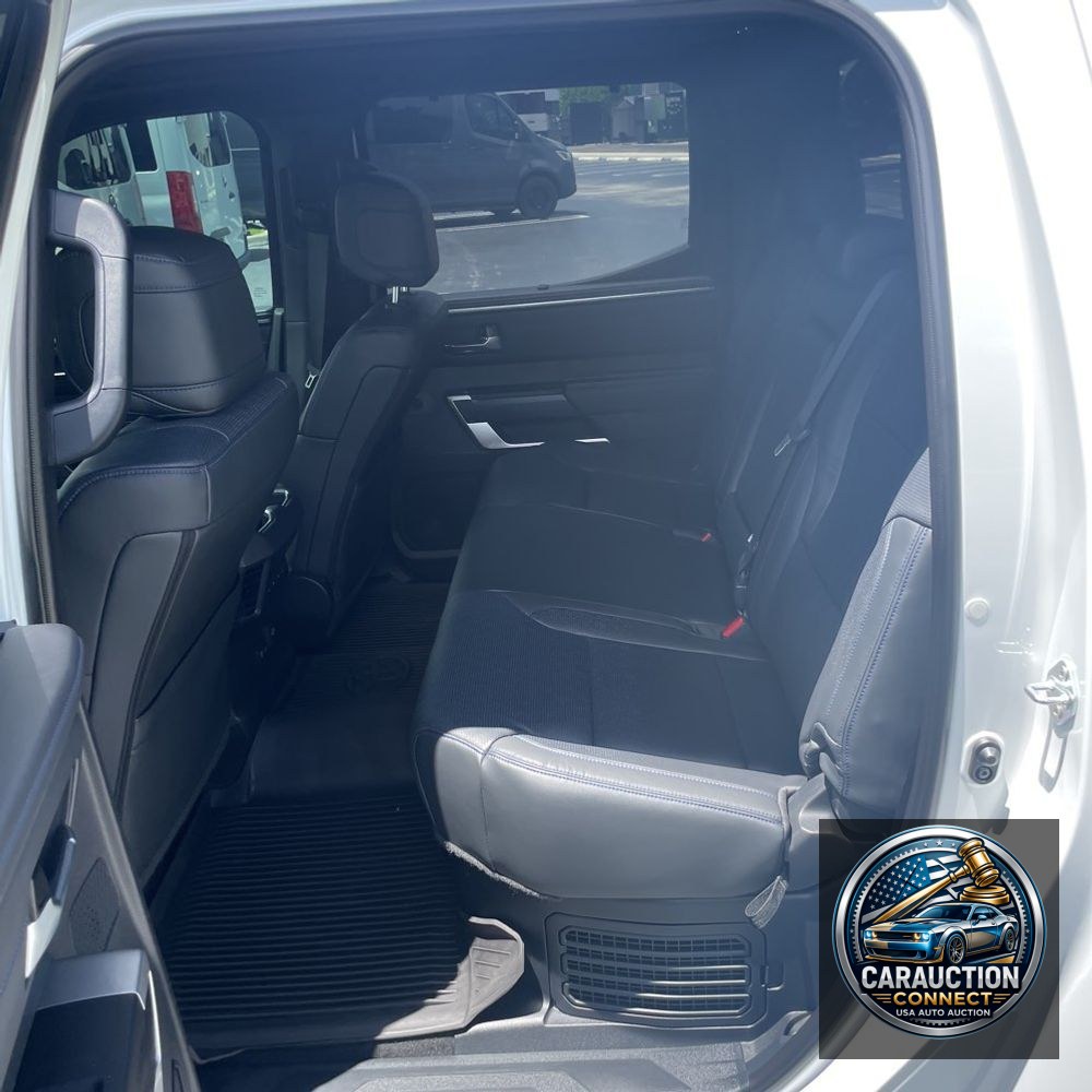 2024 Toyota Tundra Platinum HV