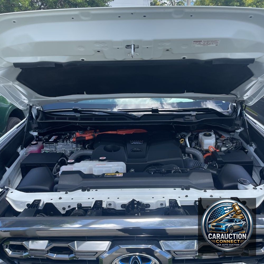 2024 Toyota Tundra Platinum HV