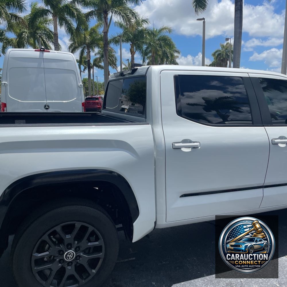 2024 Toyota Tundra Platinum HV