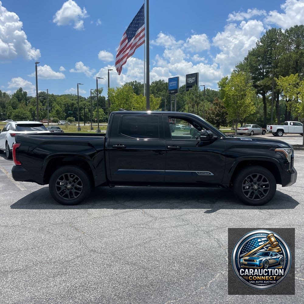 2025 Toyota Tundra Platinum HV