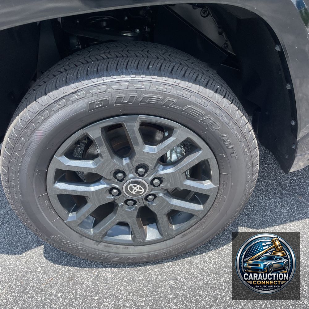 2025 Toyota Tundra Platinum HV