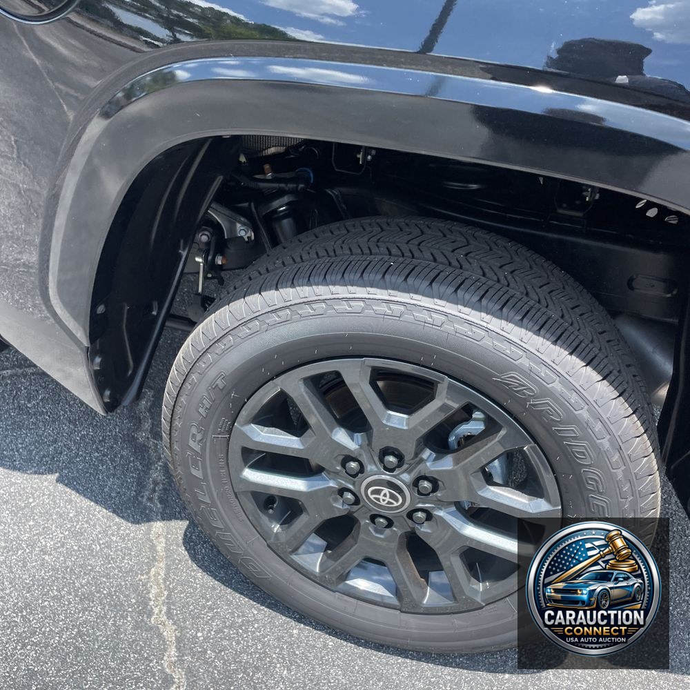 2025 Toyota Tundra Platinum HV