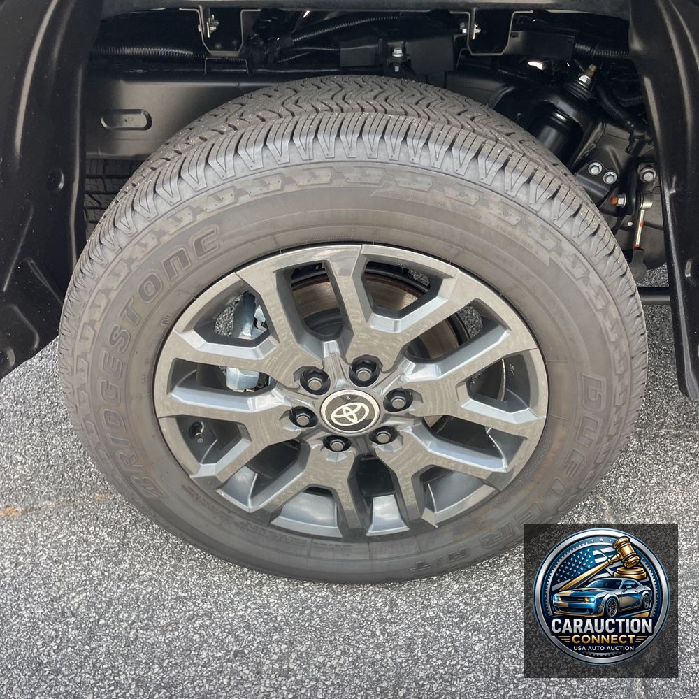 2025 Toyota Tundra Platinum HV