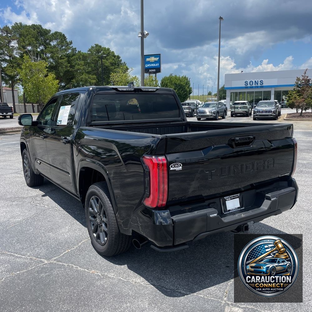 2025 Toyota Tundra Platinum HV