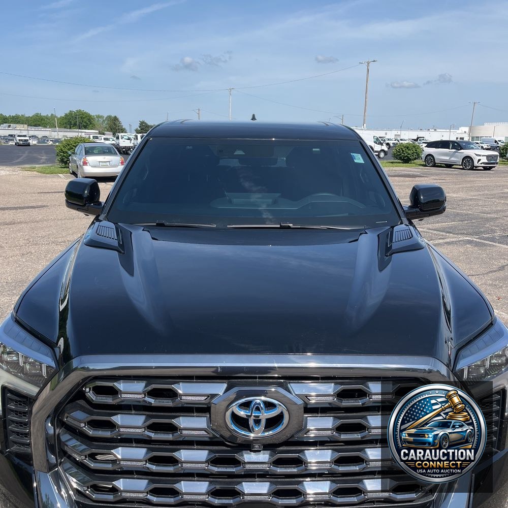 2024 Toyota Tundra Platinum HV