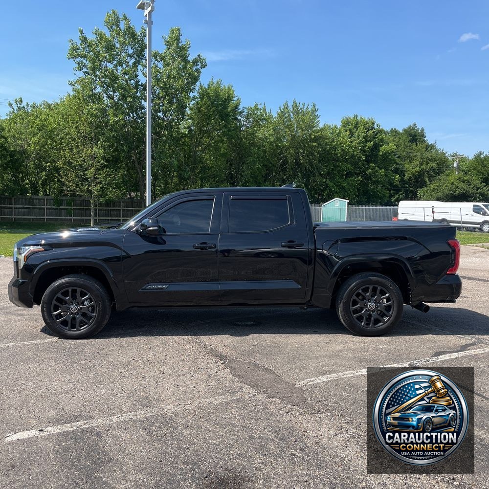 2024 Toyota Tundra Platinum HV