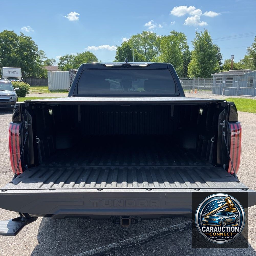 2024 Toyota Tundra Platinum HV