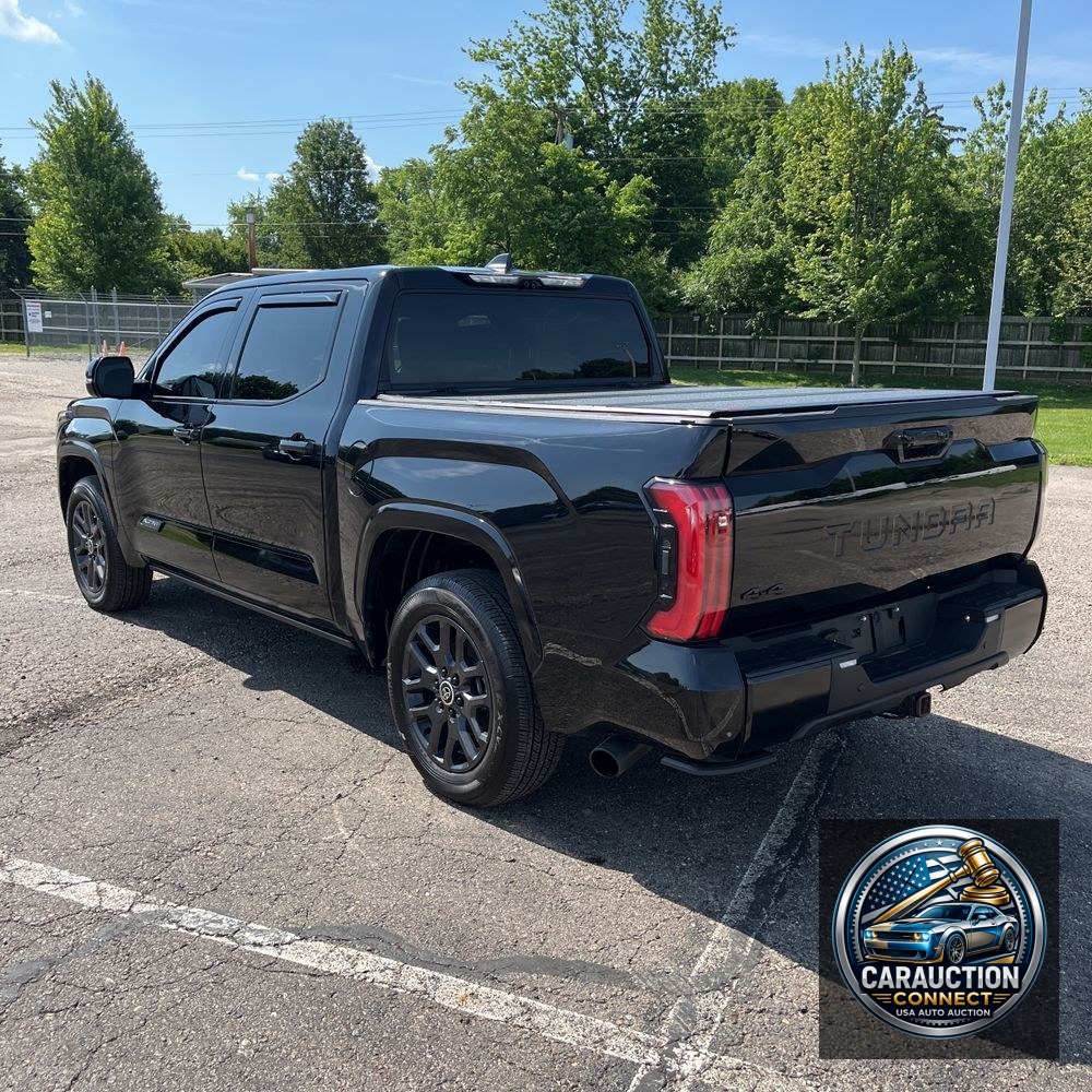 2024 Toyota Tundra Platinum HV