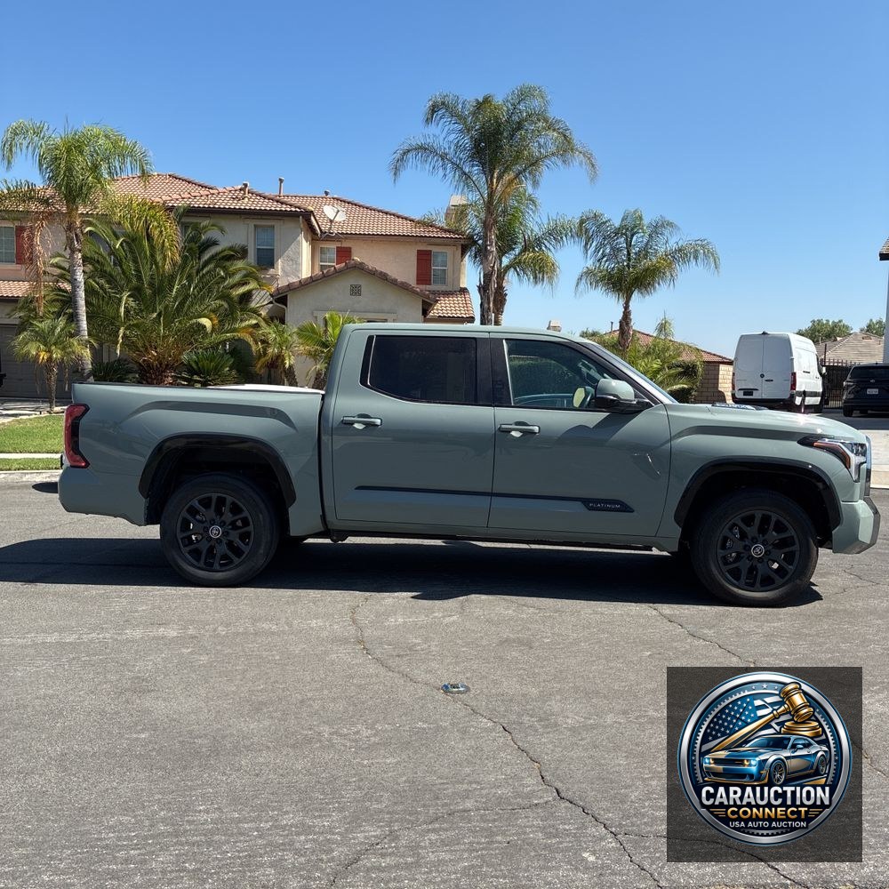2024 Toyota Tundra Platinum HV