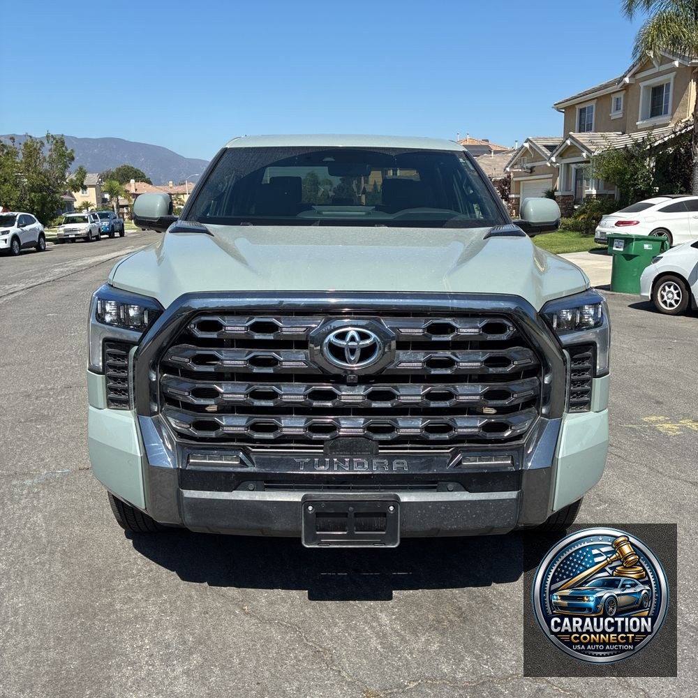 2024 Toyota Tundra Platinum HV