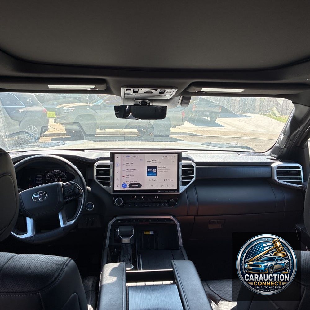 2024 Toyota Tundra Platinum HV