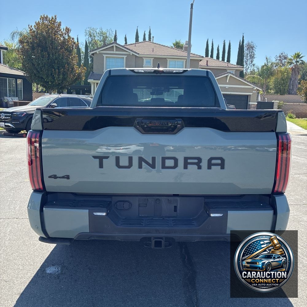 2024 Toyota Tundra Platinum HV