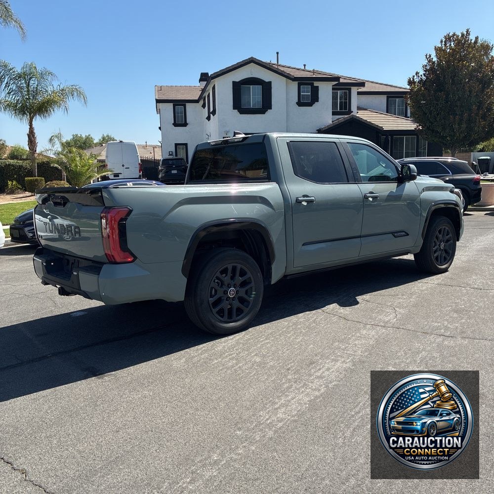 2024 Toyota Tundra Platinum HV