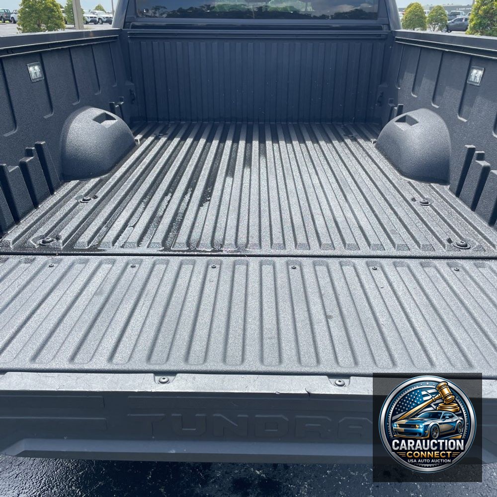 2023 Toyota Tundra Platinum HV