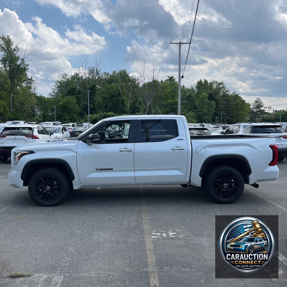 2024 Toyota Tundra Limited HV