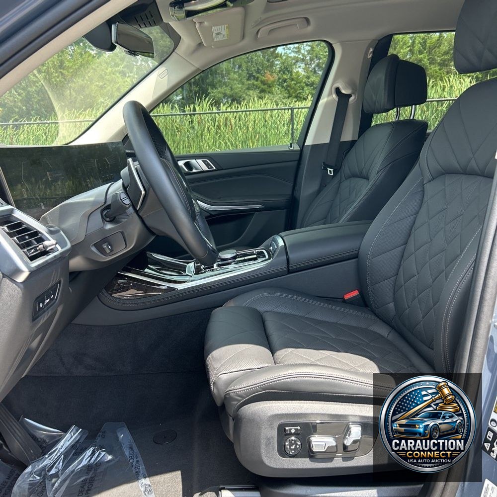 2025 BMW X7 XDrive40i