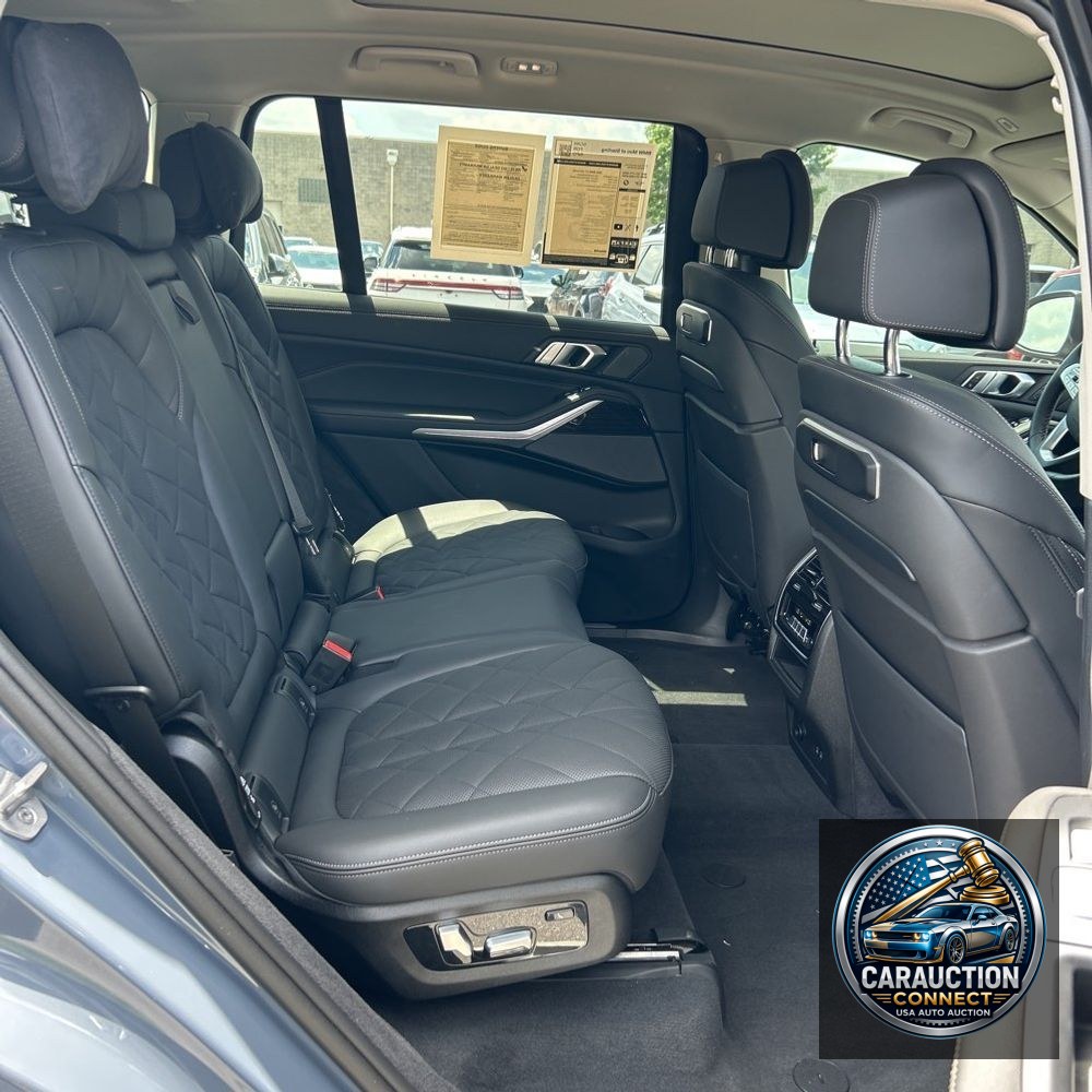2025 BMW X7 XDrive40i