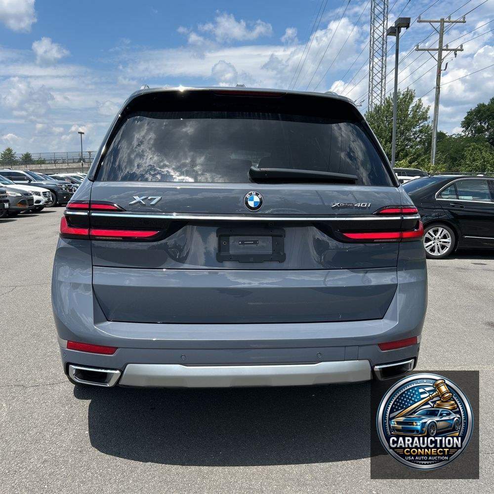 2025 BMW X7 XDrive40i